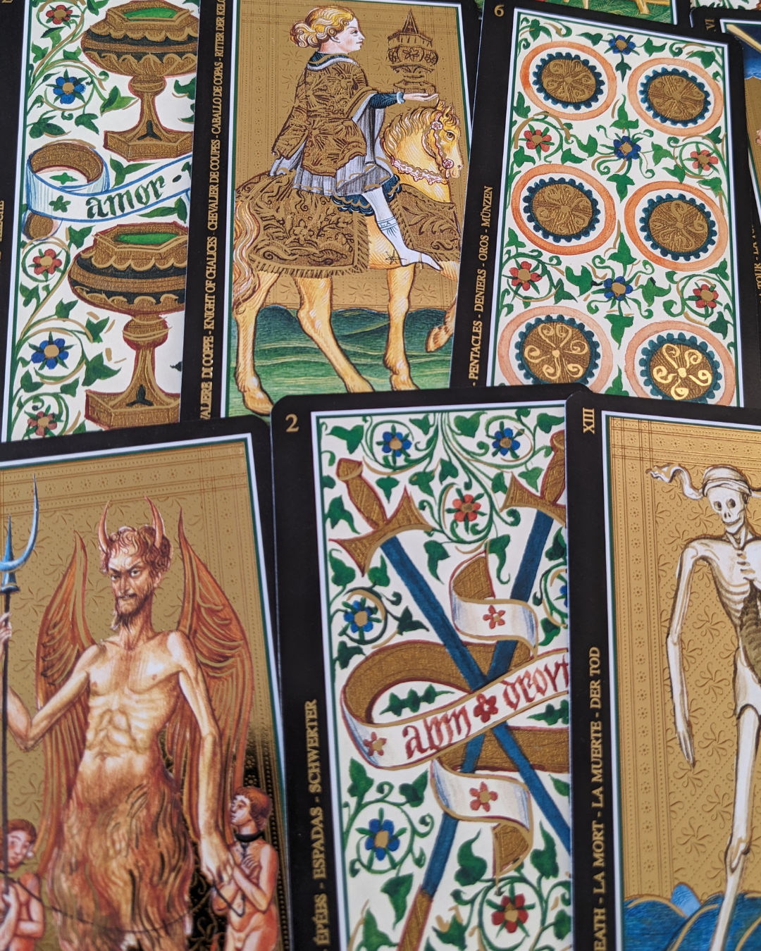 VISCONTI TAROT. LUXURY GOLD IMPRESSIONS